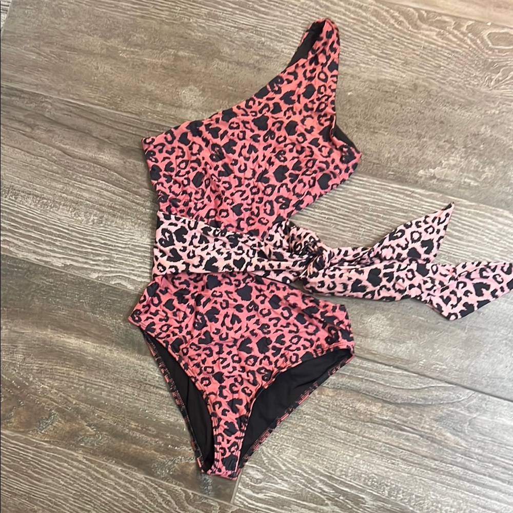 Beach Riot Carlie style one piece swim suit in pink leopard size small